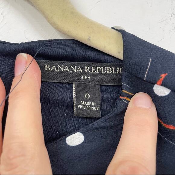 Banana Republic Navy Blue Floral Flutter Sleeve Mini Dress Womens 0 Tie Waist - Picture 5 of 8